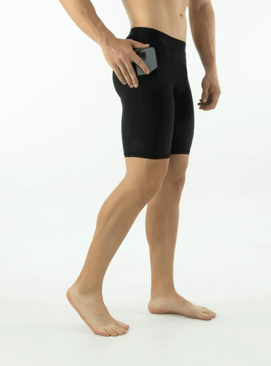 LYCRA DE COMPRESION CORTA CON BOLSILLO NEGRA
